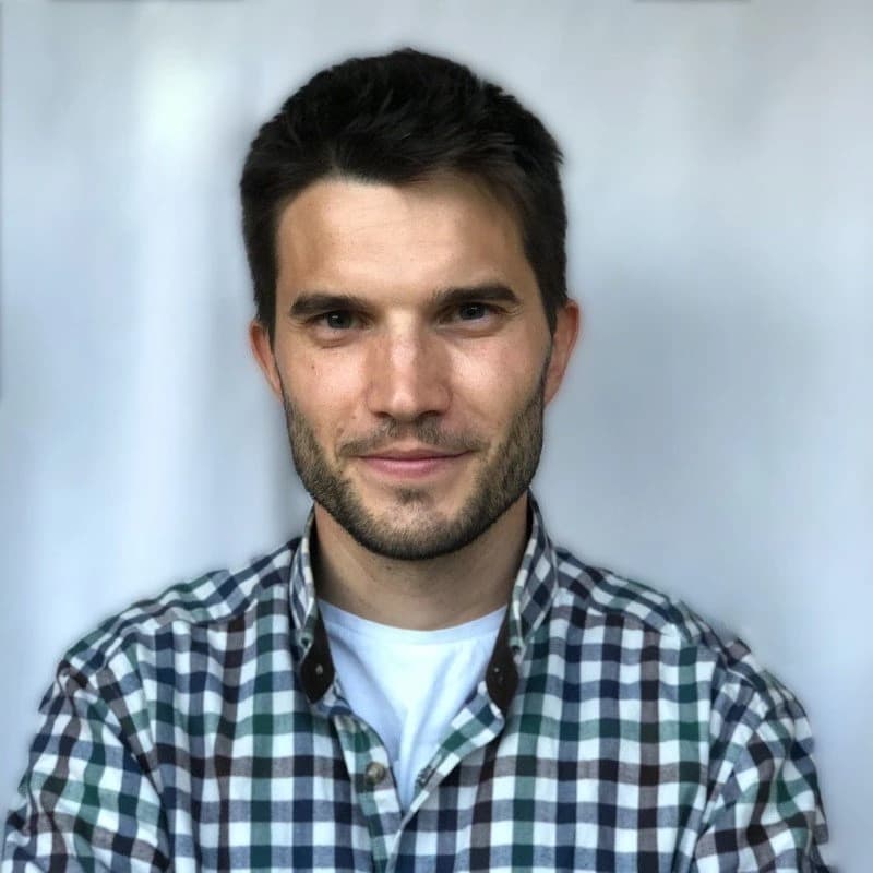 Валентин Калчев